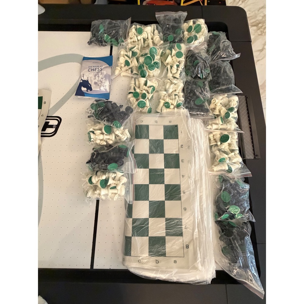 Chess House Tournament Chess Set Green Vinyl Roll Up Board Staunton Pieces - Picture 2 of 4